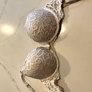 Fredericks white lace padded bra
